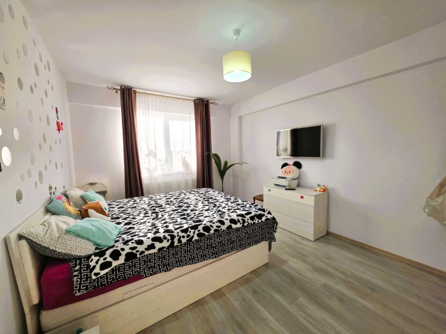 3 camere,  decomandat,  72 mp, de vanzare apartament in zona Podul de Fier,  (Moara de Vant - Restaurant Little Texas) 163328