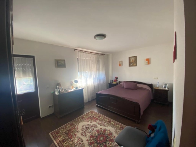 Apartament 4 camere - Popas Pacurari