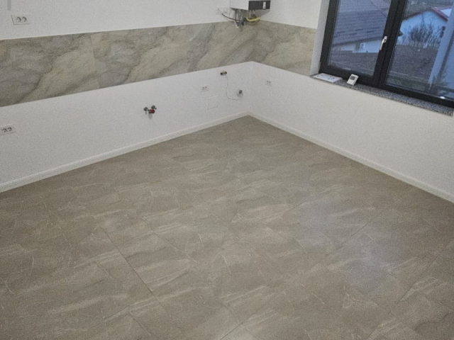 De vanzare vila, 4 camere,  105mp, Rediu,  ((La asfalt si statie autobus)) 161377