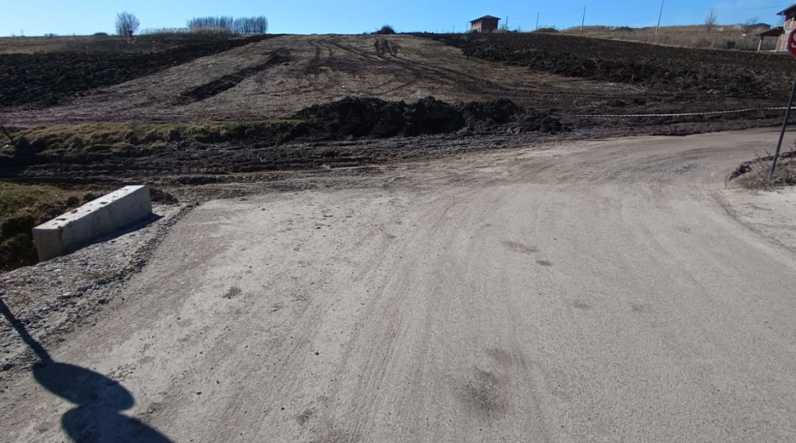 Oferta Teren de vanzare Miroslava dupa  Alin Automobile 500 mp  imagine 2