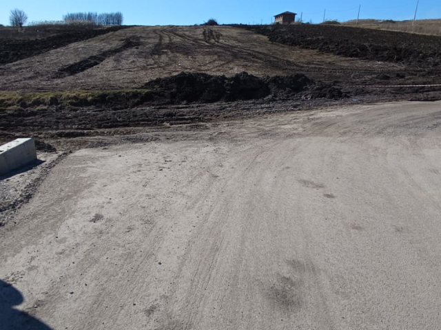 Teren  Miroslava dupa  Alin Automobile 500mp  161709