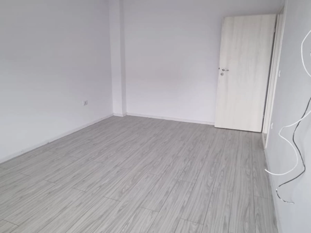 Apartament 3 camere - Bucium