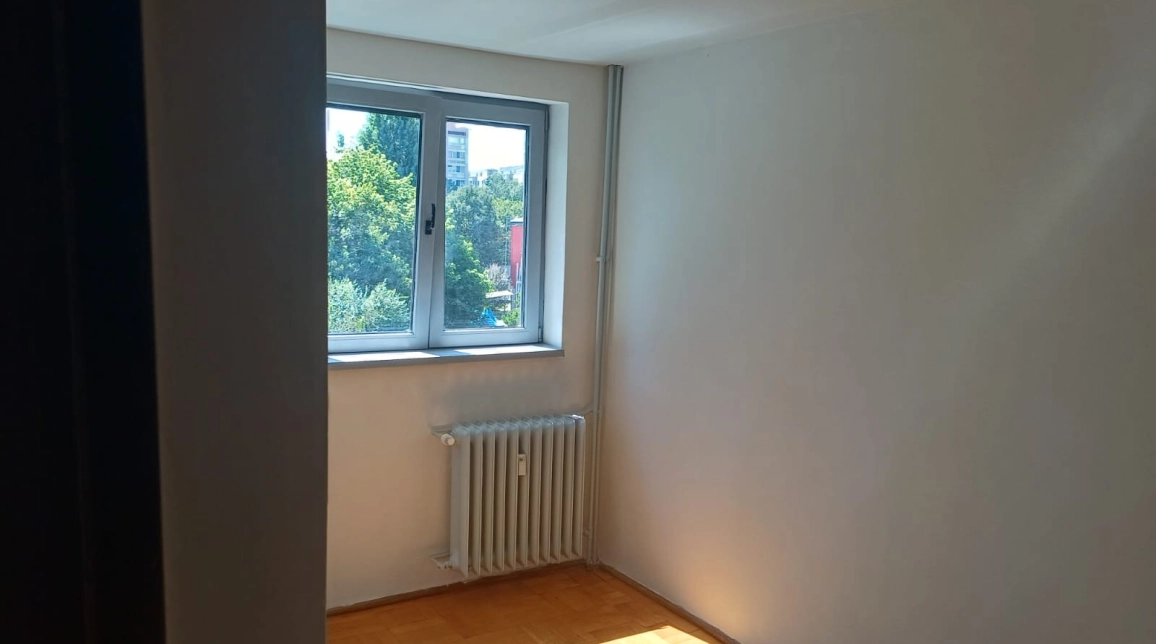 Oferta Titan apartament 60 mp, 3 camere, semidecomandat, de vanzare,  Piata Minis imagine 8