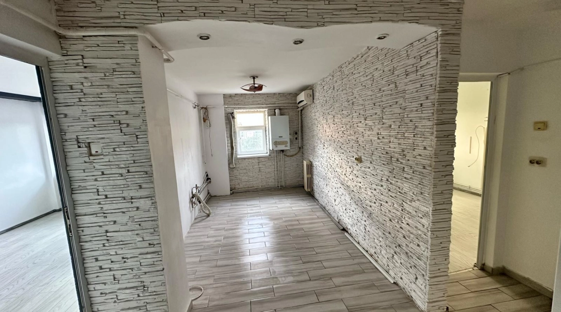 Oferta Pacurari apartament 58 mp, 2 camere, decomandat, de vanzare,  La bulevard- Esplanada Mimoza imagine 4