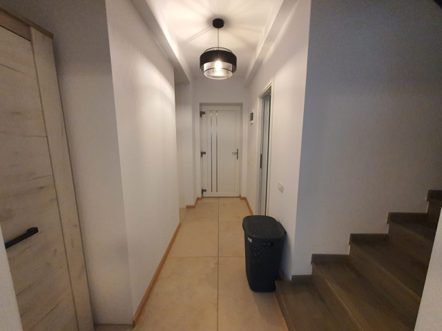 De vanzare vila, 4 camere,  103mp, Bucium,  (Visani) 161872