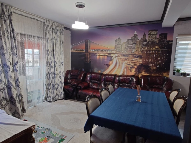 Apartament 3 camere - Miroslava