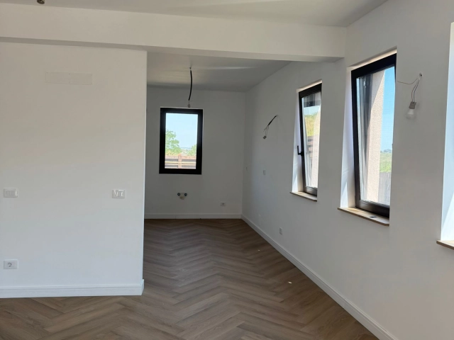 Apartament 3 camere - Ciurea