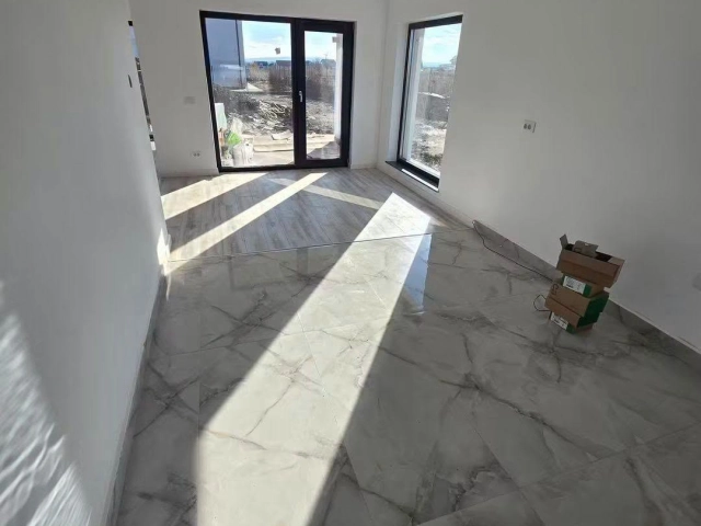 Apartament 4 camere - Vorovesti