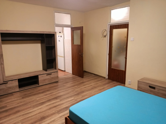 1 camera,  decomandat,  48 mp, de inchiriat apartament in zona Gara,  (Carrefour Market ) 157963