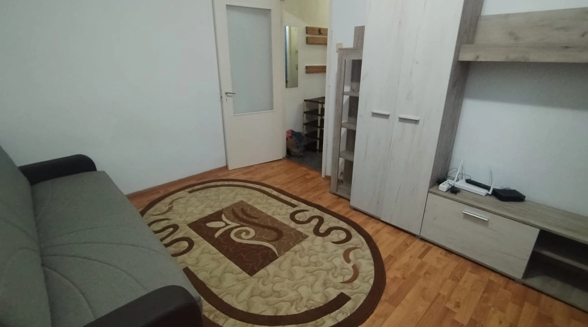 Oferta Apartament, 2 camere nedecomandat, 40 mp, Tatarasi, de inchiriat,  Ateneul Tatarasi imagine 1