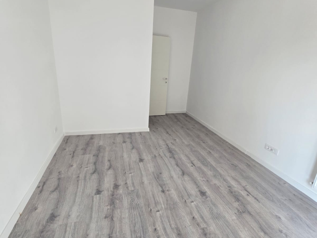 De vanzare apartament, 2 camere,  decomandat,  57 mp, Poitiers,  (Bd Poitiers - Continental 2,8km de Palas) 160172