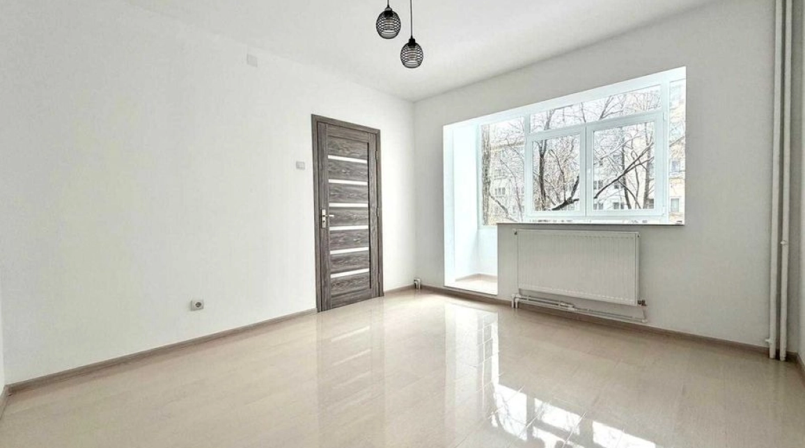Oferta Apartament de vanzare, 3 camere, nedecomandat, 65 mp, Podu Ros,  Bld Cantemir imagine 3