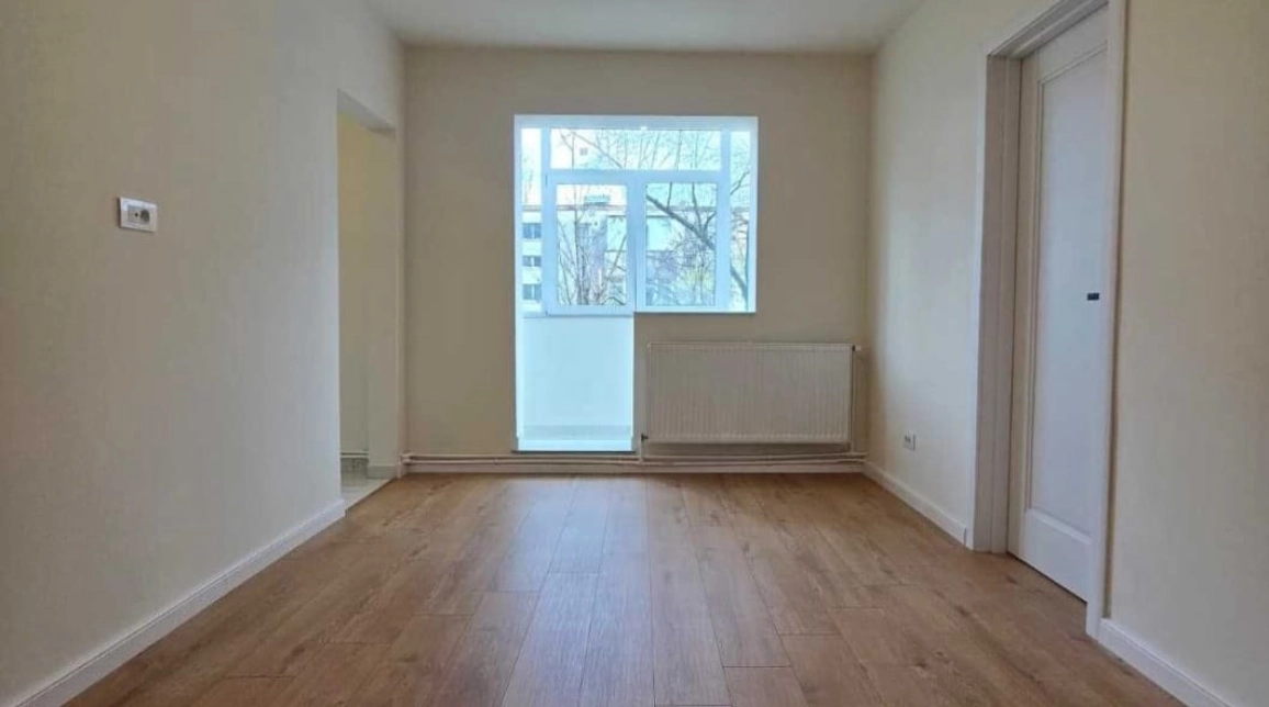 Oferta 2 camere, nedecomandat, 38 mp, de vanzare apartament in zona Alexandru cel Bun,  Liceul Miron Costin imagine 2