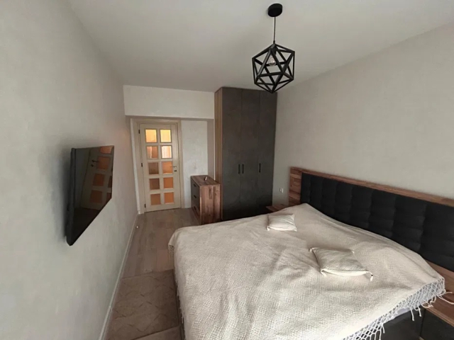 De vanzare apartament, 2 camere,  decomandat,  50 mp, Podul de Fier,  (Moara de Vant) 161417