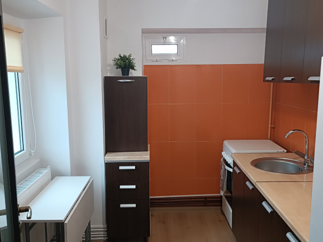 Apartament de vanzare, 1 camera,  semidecomandat,  37 mp, Nicolina,  (Rondul Vechi) 163345