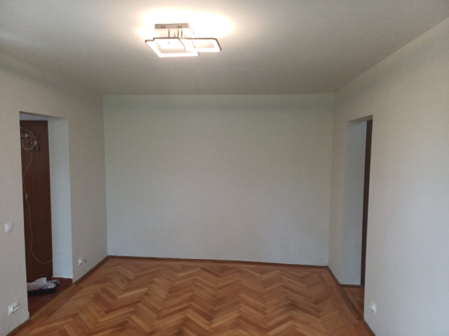 Titan apartament  60 mp, 3 camere,  semidecomandat, de vanzare,  (Piata Minis) 163384