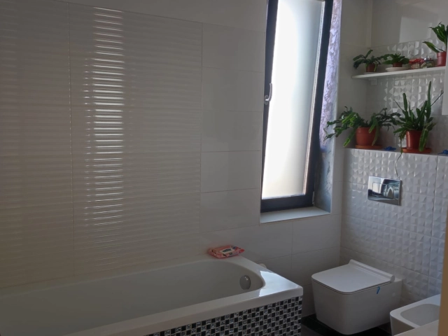 Apartament 4 camere - Nicolina
