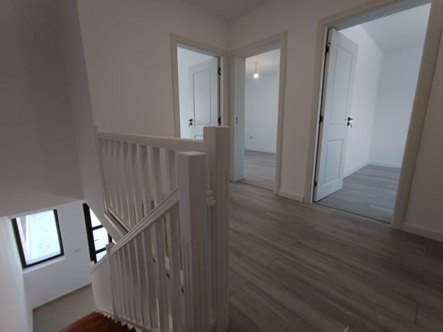 Valea Lupului vila 90mp, 4 camere,  de vanzare,  (la 2 km de antibiotice) 161104