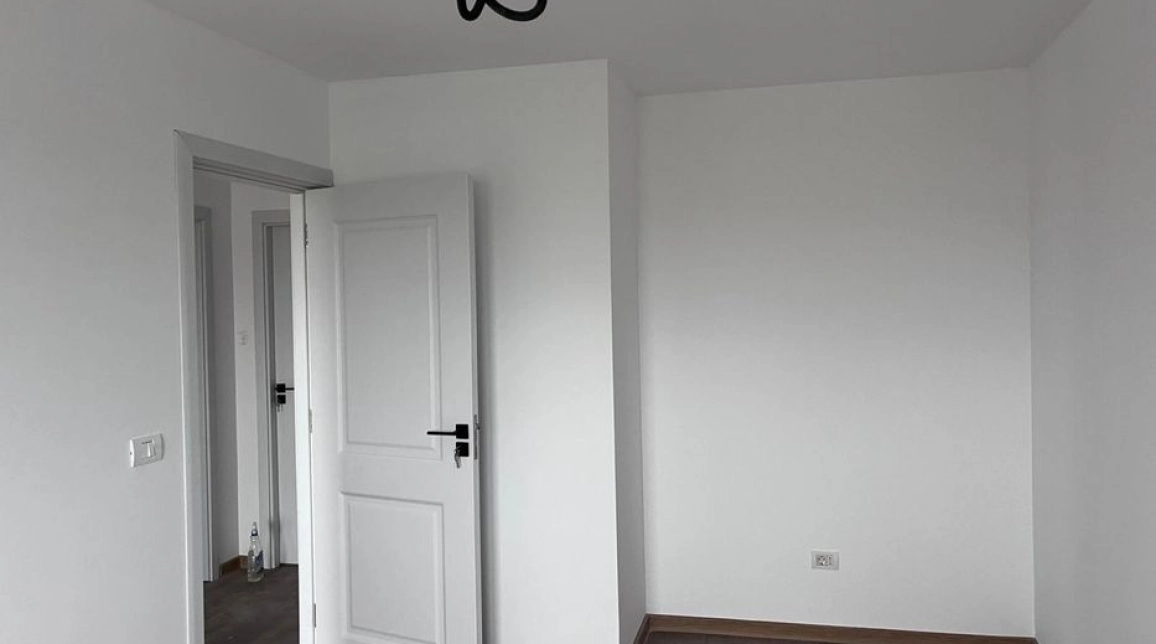 Oferta Casa de vanzare, 4 camere, 107 mp, Miroslava,  la 2 minute de Primarie imagine 2