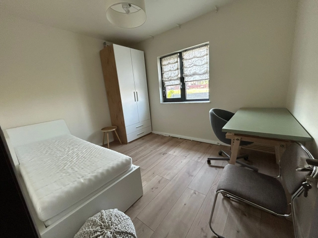 Apartament 4 camere - Breazu