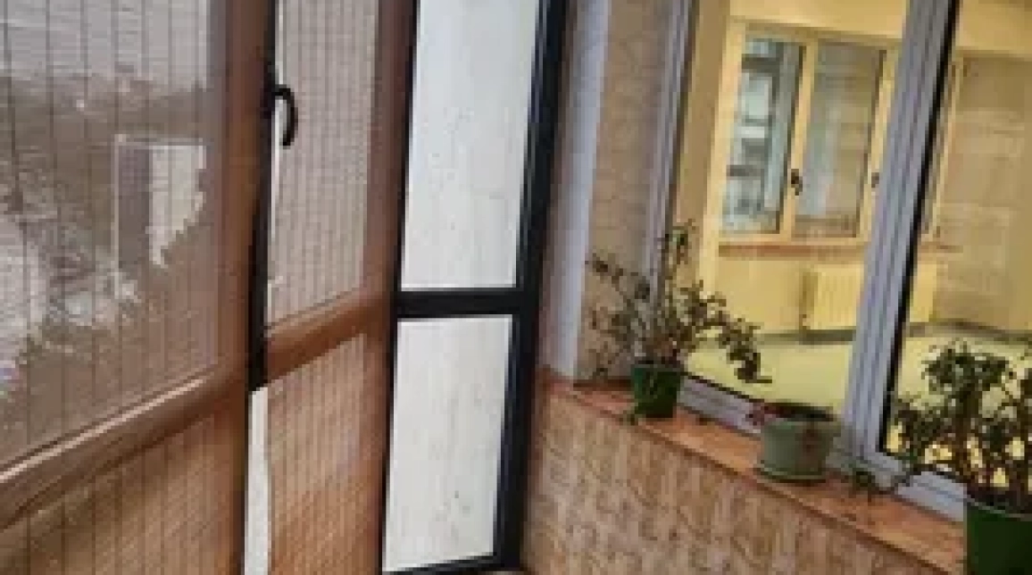 2 camere, decomandat, 114 mp, de inchiriat apartament in zona Central, Cod 161098 — fotografia 3